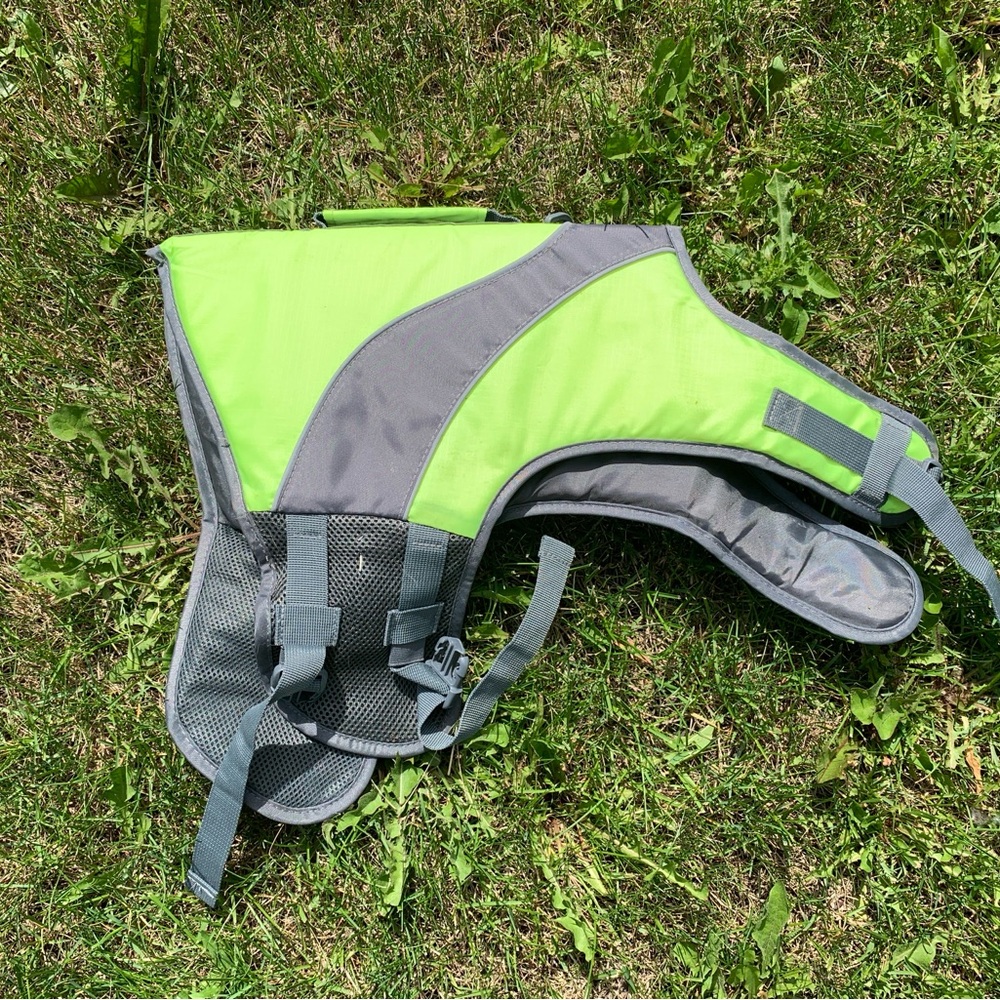 Dog Life Jacket. Size Medium. Petco